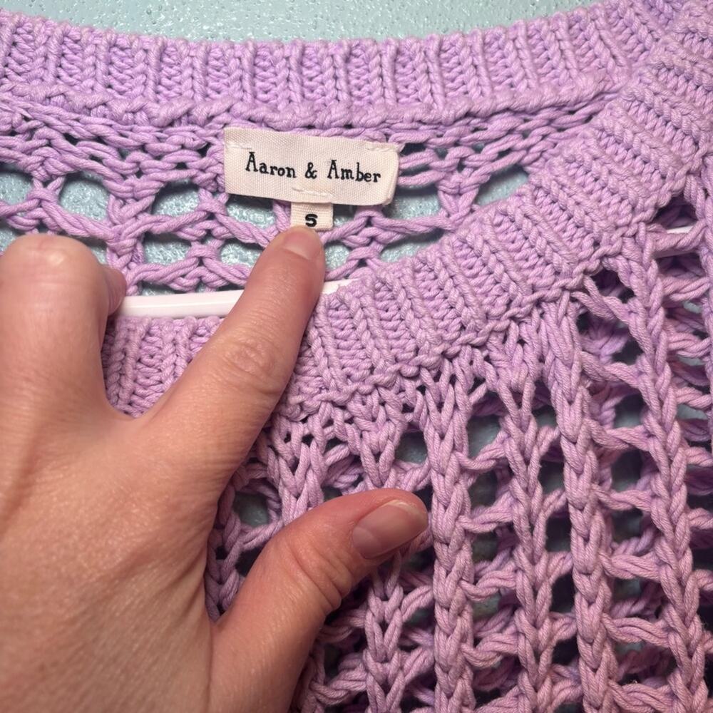 Aaron & Amber Lilac Open Knit Short Sleeve Cropped Sweater – Size Small - Picture 3 of 8